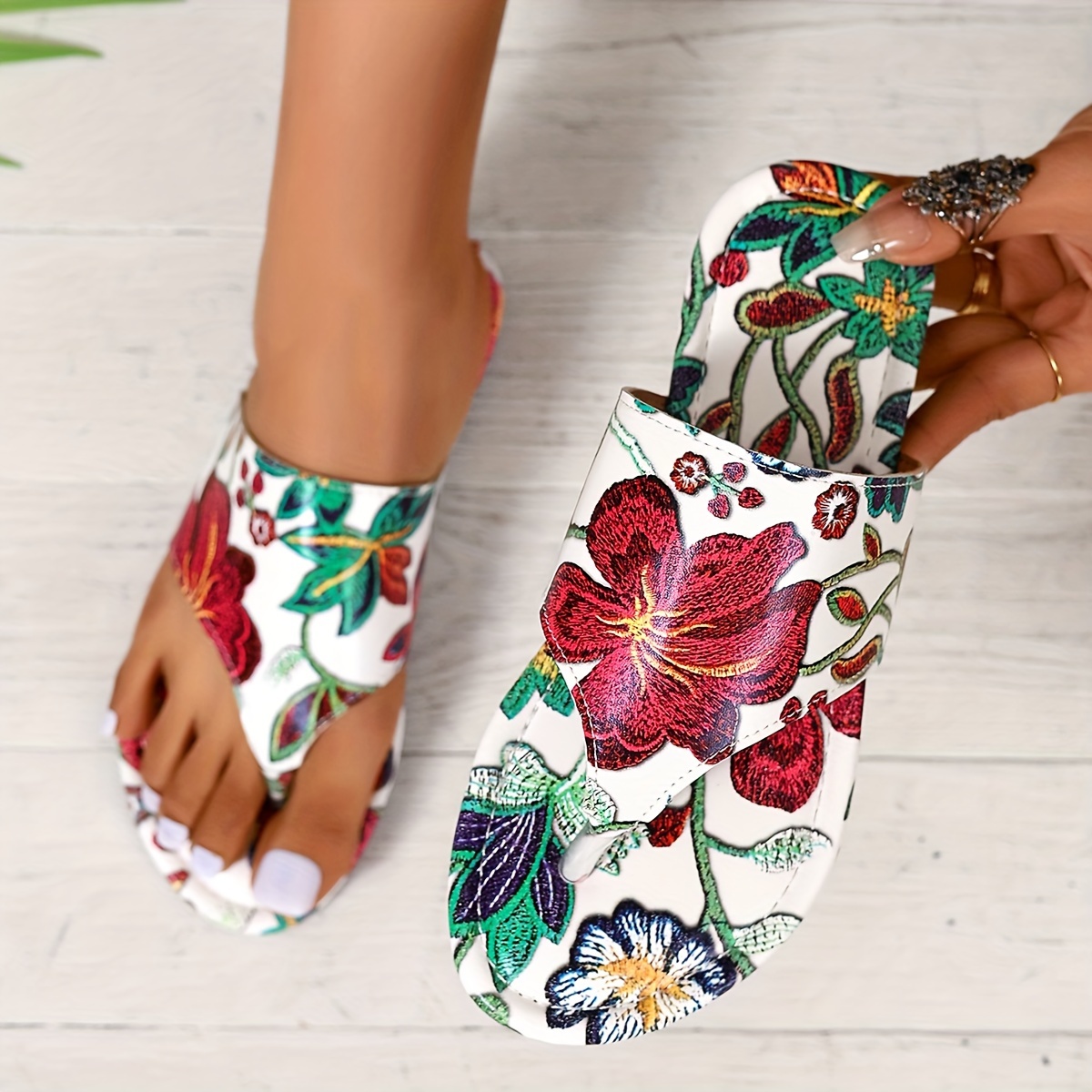 

Women's Floral Print Flip Flops, Stylish Summer Beach Flat Slide Shoes, Casual Outdoor Slides