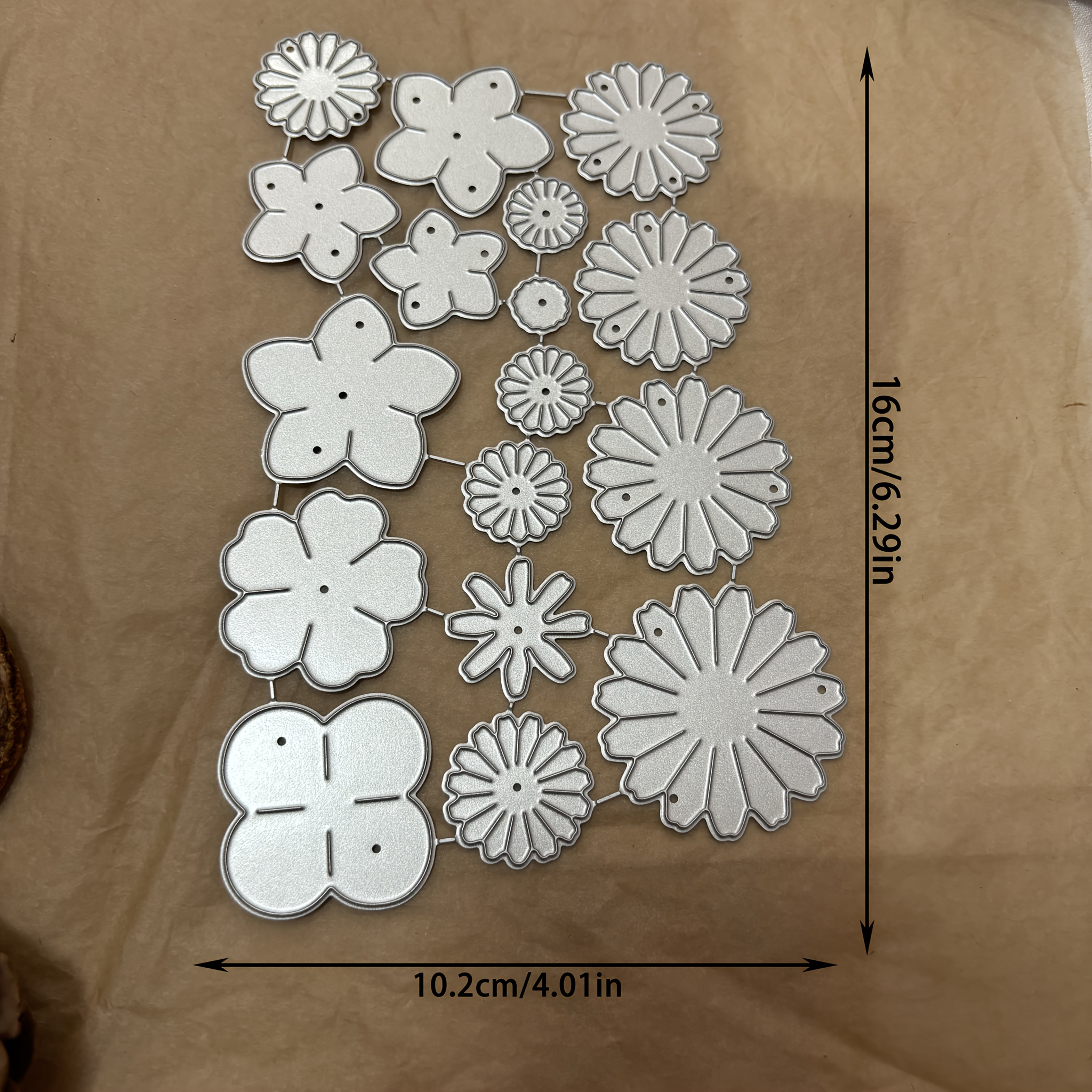 TEMU Metal Crafting Die - Floral Cutting Stencil With Daisy-like Flowers, Heavy-duty Metal Construction, Compatible With Die-cut Machines (e.g.,