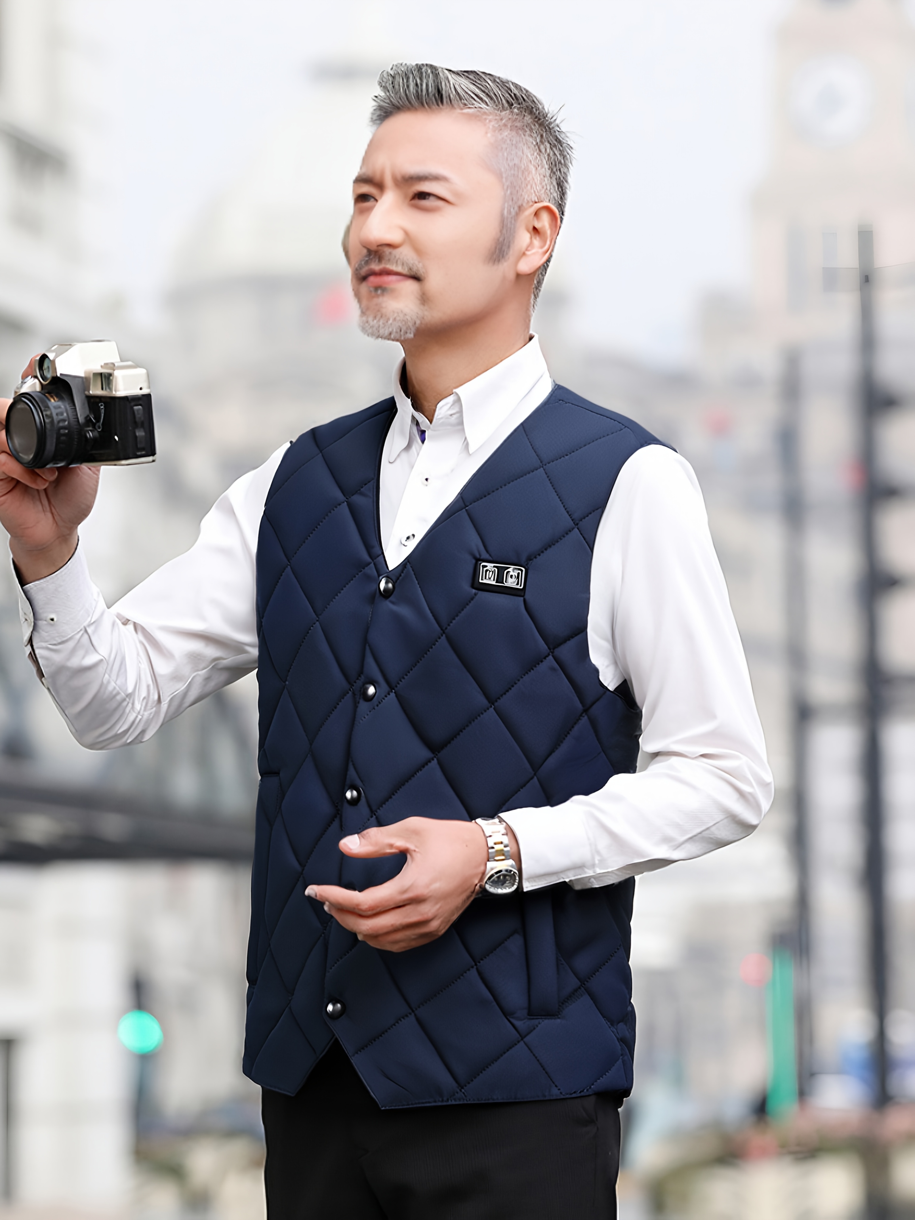 Men's Heated Vest for Autumn and Winter, Smart Heating, Three-Temperature Control, Intelligent Adjustment, Battery Pack Not Included, Heated Vest for Men, Outdoor Warm Suit Vest, Fashionable V-Neck