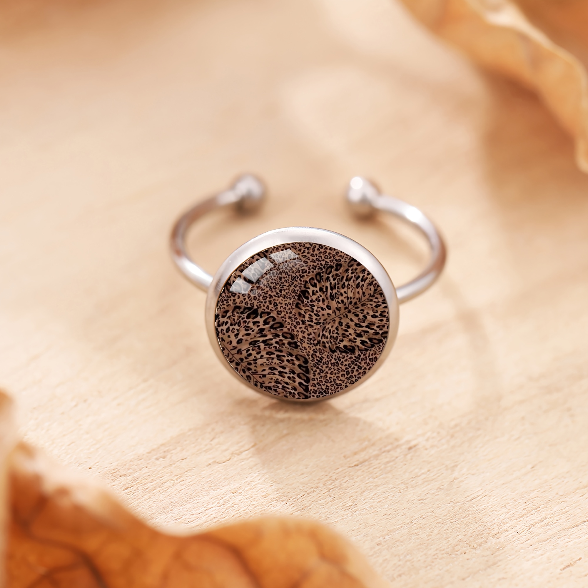 1pc Classic Leopard Print Steel Ring, Luxurious And , Fashionable And -garde Style, Individual And Style, Men's And Women', Holiday And Party Wear Jewelry, Christmas Gift, Birthday Gift