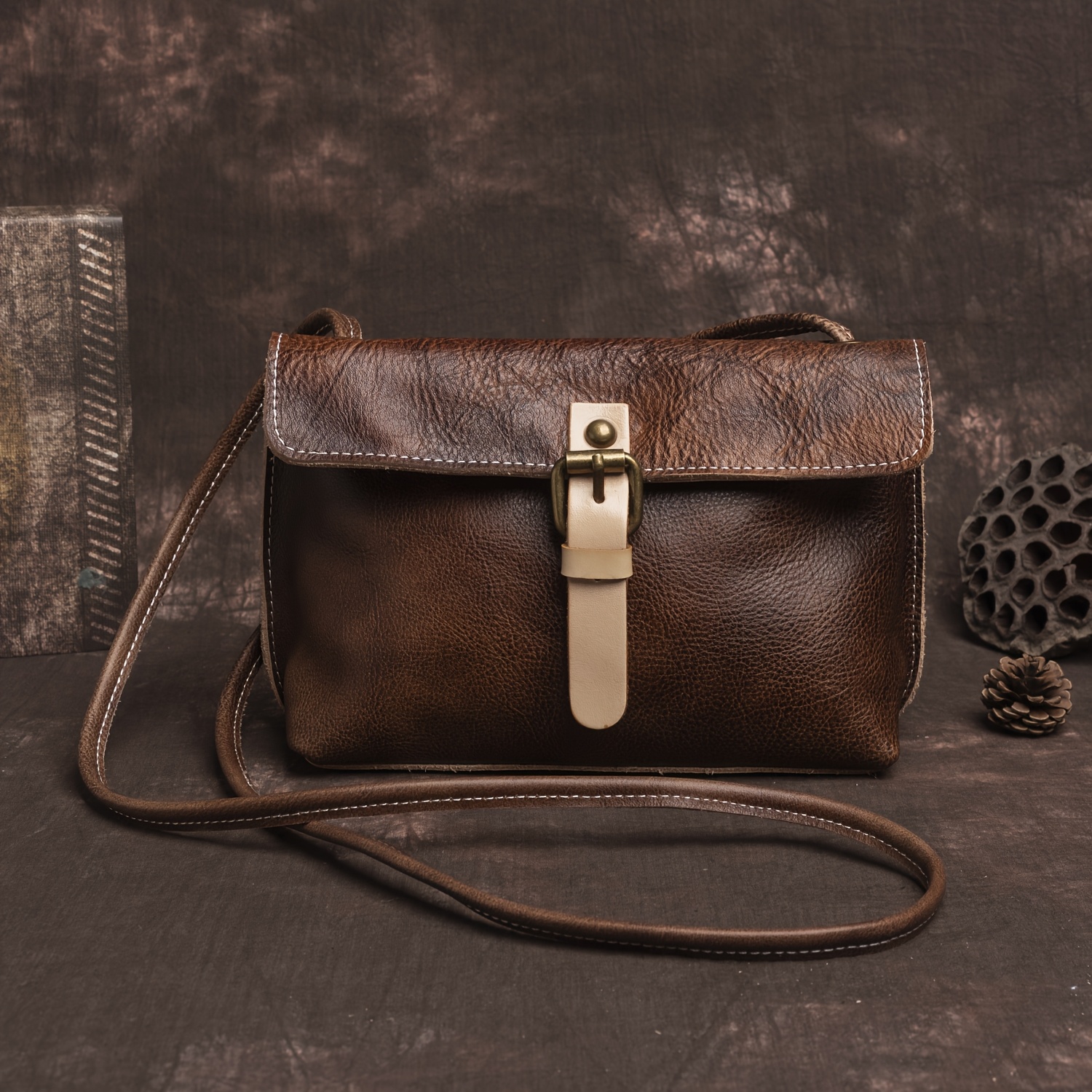 Image of Retro Style Women', Top Layer Cowhide Casual Versatile Crossbody Bag, Handmade Tree Cream Genuine Leather Small Bag, European And Soft Shoulder Bag