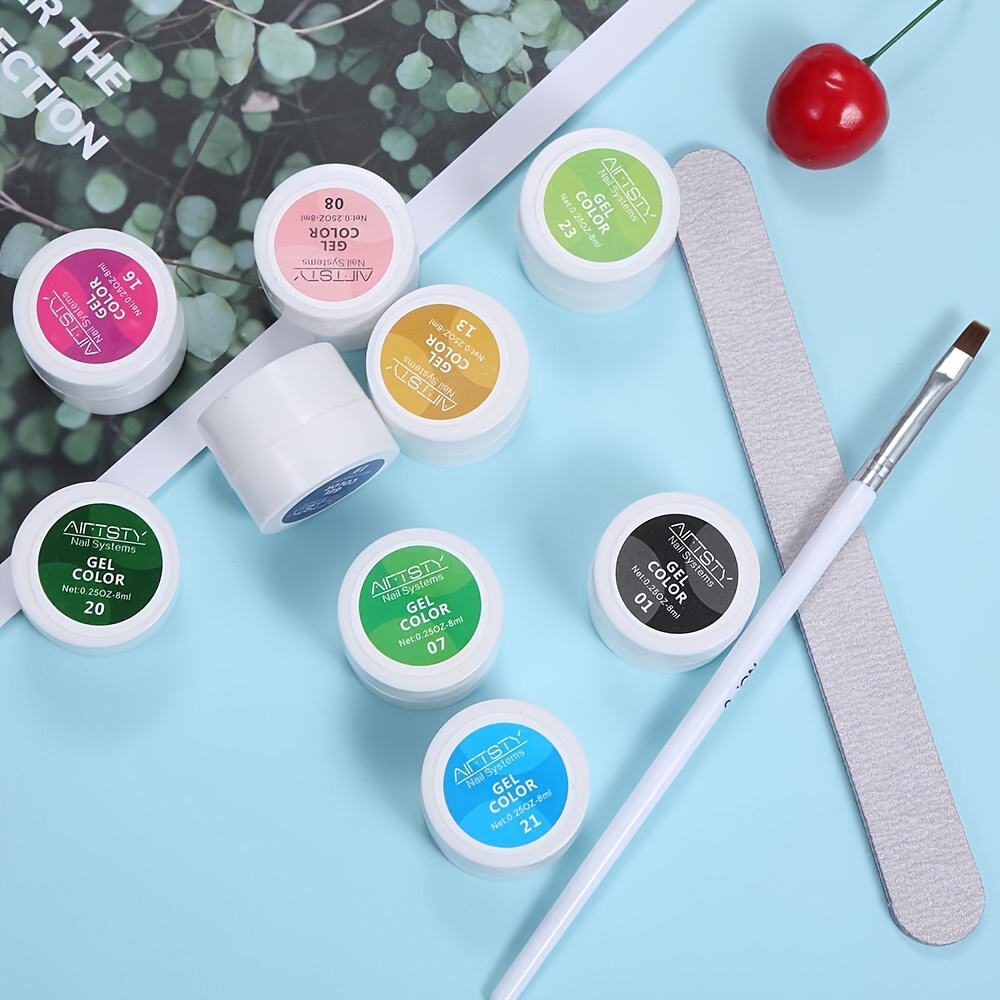 Skup od 36 gel lakova za nail art, savršen za dizajn noktiju kod kuće i u salonima, najbolji je poklon koji joj možete dati tijekom praznika i proslava.
