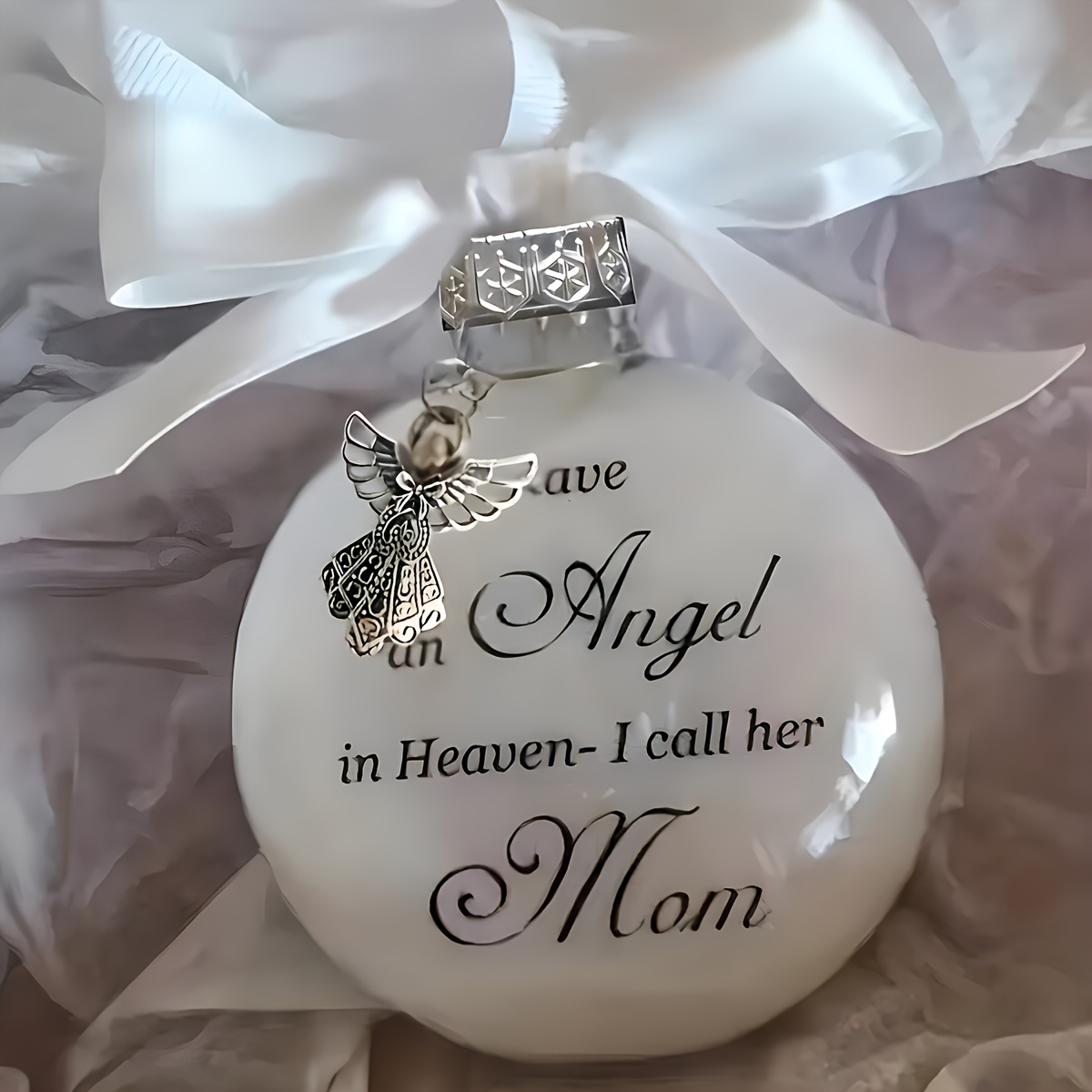 Image of In Loving Memory Of Parents Ornament, 'forever In Our Hearts' Memorial Decor, Room Bedroom Keepsake, Remembrance Gift For Mom Dad, Easter Mother's Day Father's Day Gift (artificial Feather) Travel Wo