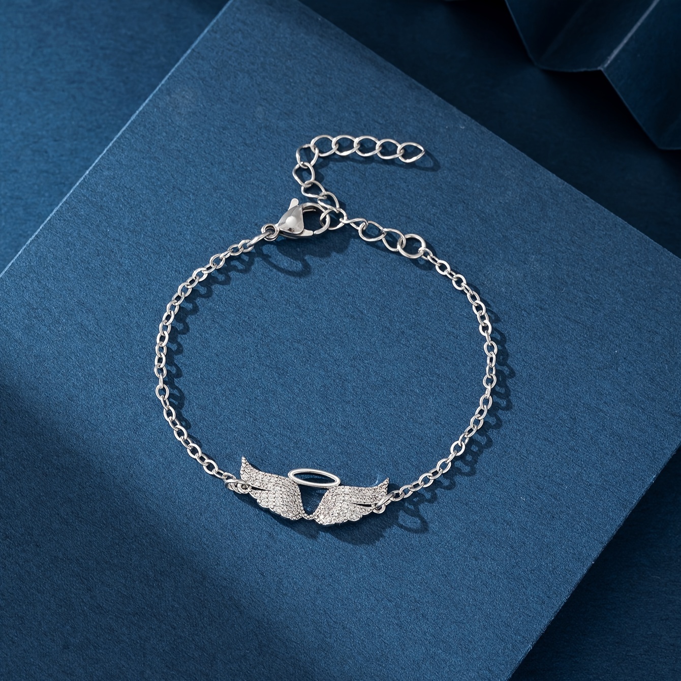 E-shop 1 Stück Damenarmband, minimalistisches Armband mit synthetischem Zirkonia-Flügelanhänger, Schmuckaccessoire für Party , Geschenkidee für
