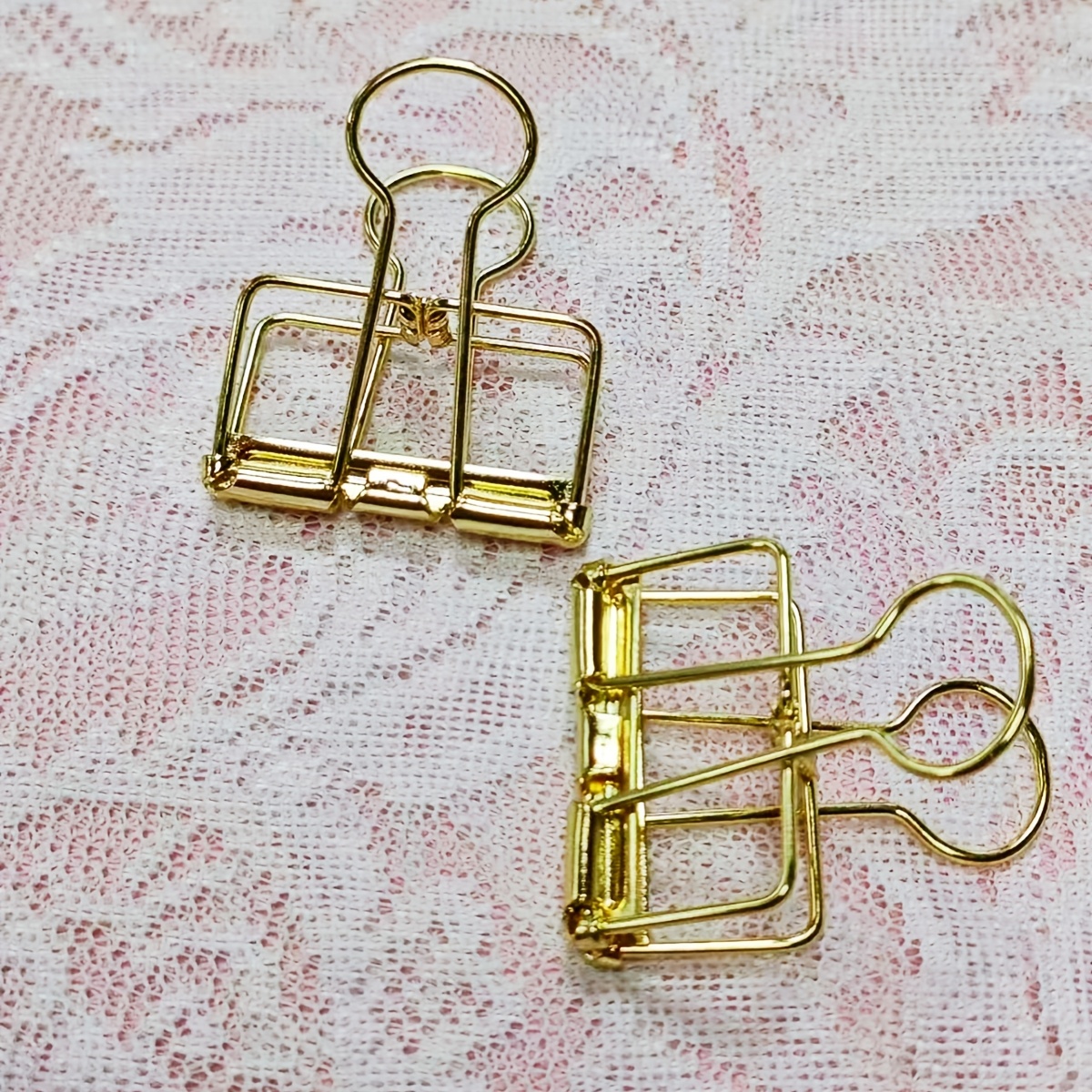 TEMU 2pcs Shiny Golden Binder Clips, Aesthetic Hollow Wire Metal Paper Clamps For , Minimalist Golden Stationery Accessories For Planners & Journals