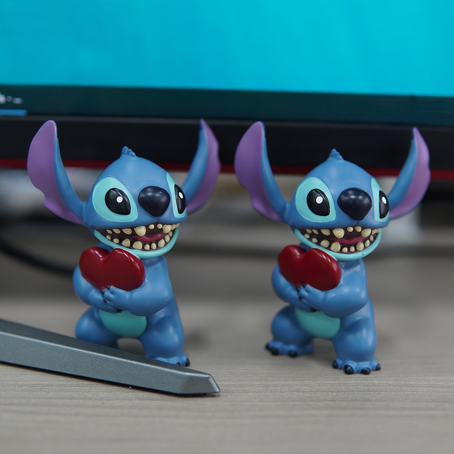 

1pc Stitch Collectible Ornaments - Cute Cartoon Decorations, Pvc Anime Desktop Ornaments, Suitable For Home And Office Gifts, Handmade Designs, Christmas Decorations, Home Decorations