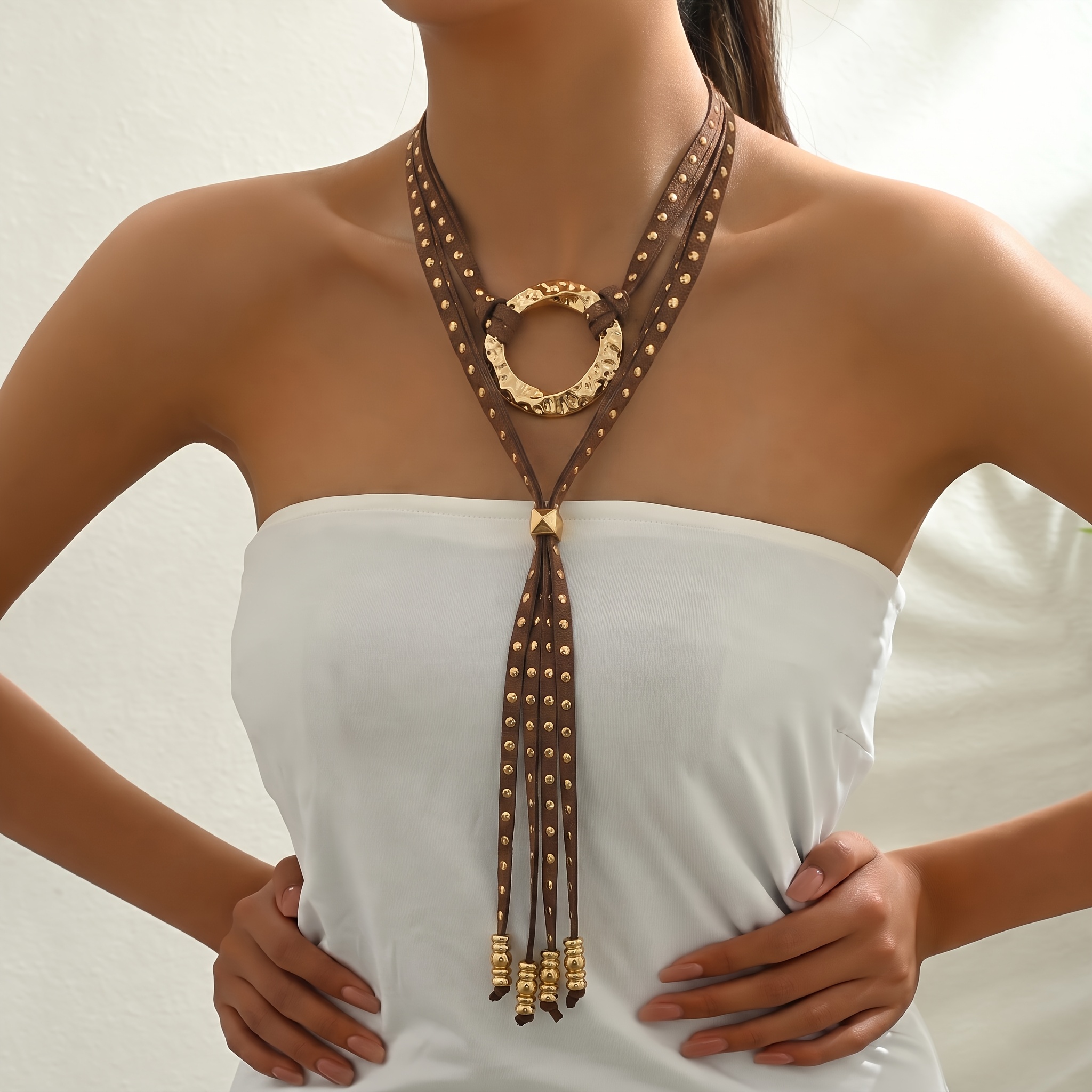 TEMU Collar de 1 pieza para mujer de múltiples capas de anillo de martillada, cordón de borlas con accesorio en , adornos de remaches de , cadena de