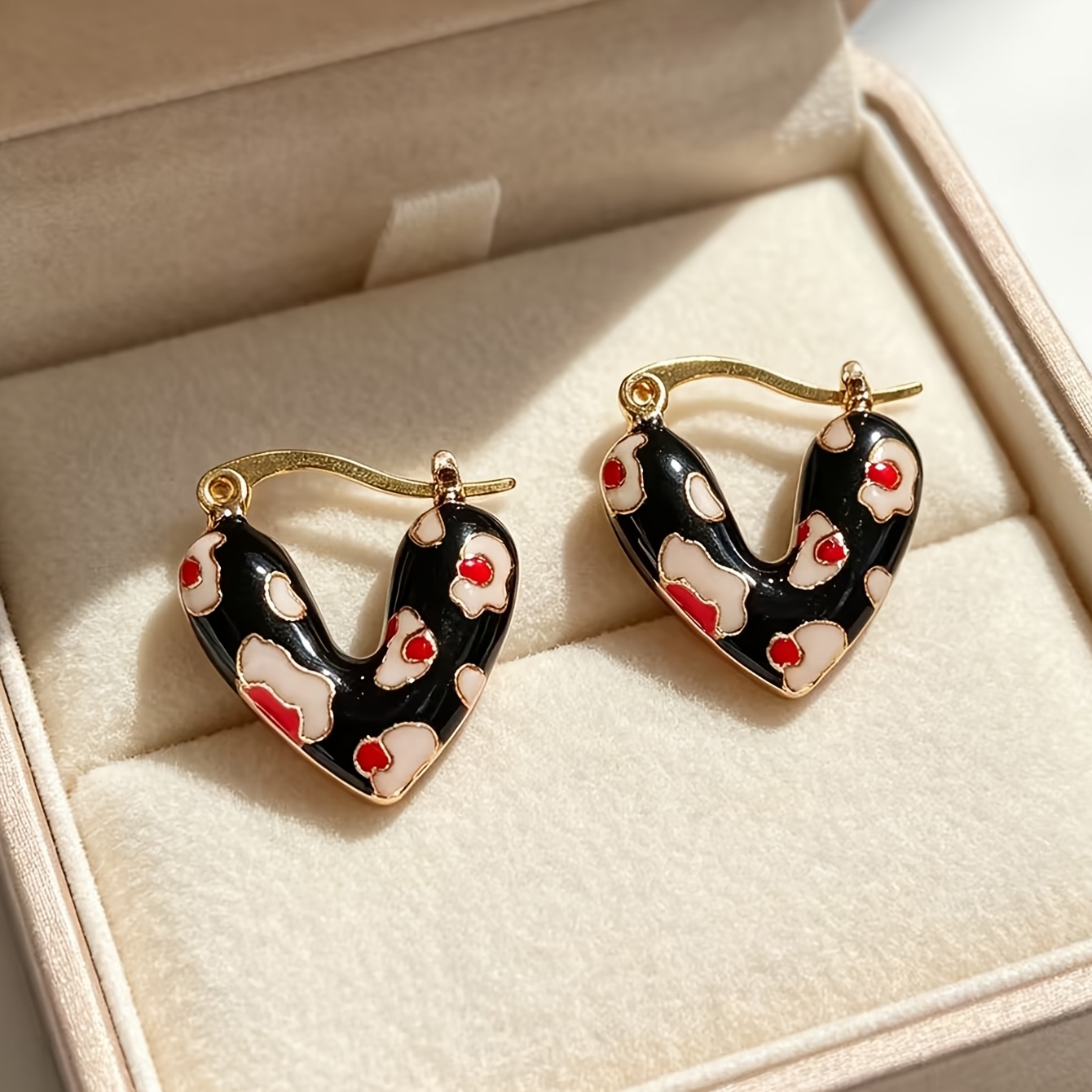 TEMU Boucles d'Oreilles Élégantes en Émail de Cœur pour Femmes, de , Tiges en Fer - Parfaites pour la Saint-Valentin, les Anniversaires, les Fêtes et