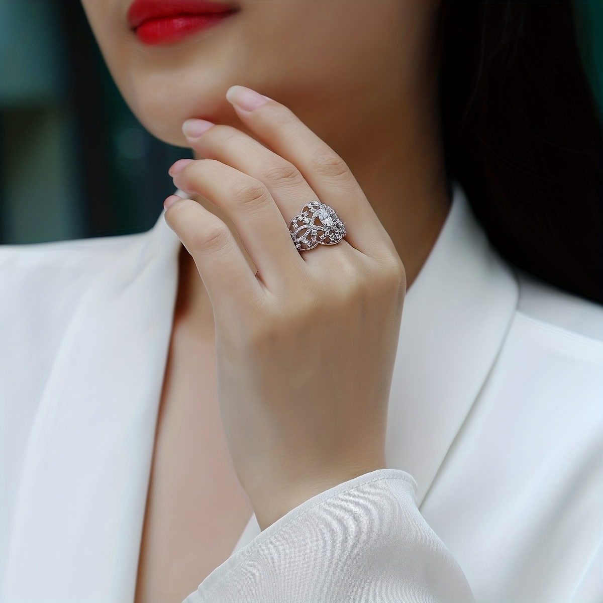 S925 Silver Vintage Floral Moissanite Ring — High-End Design