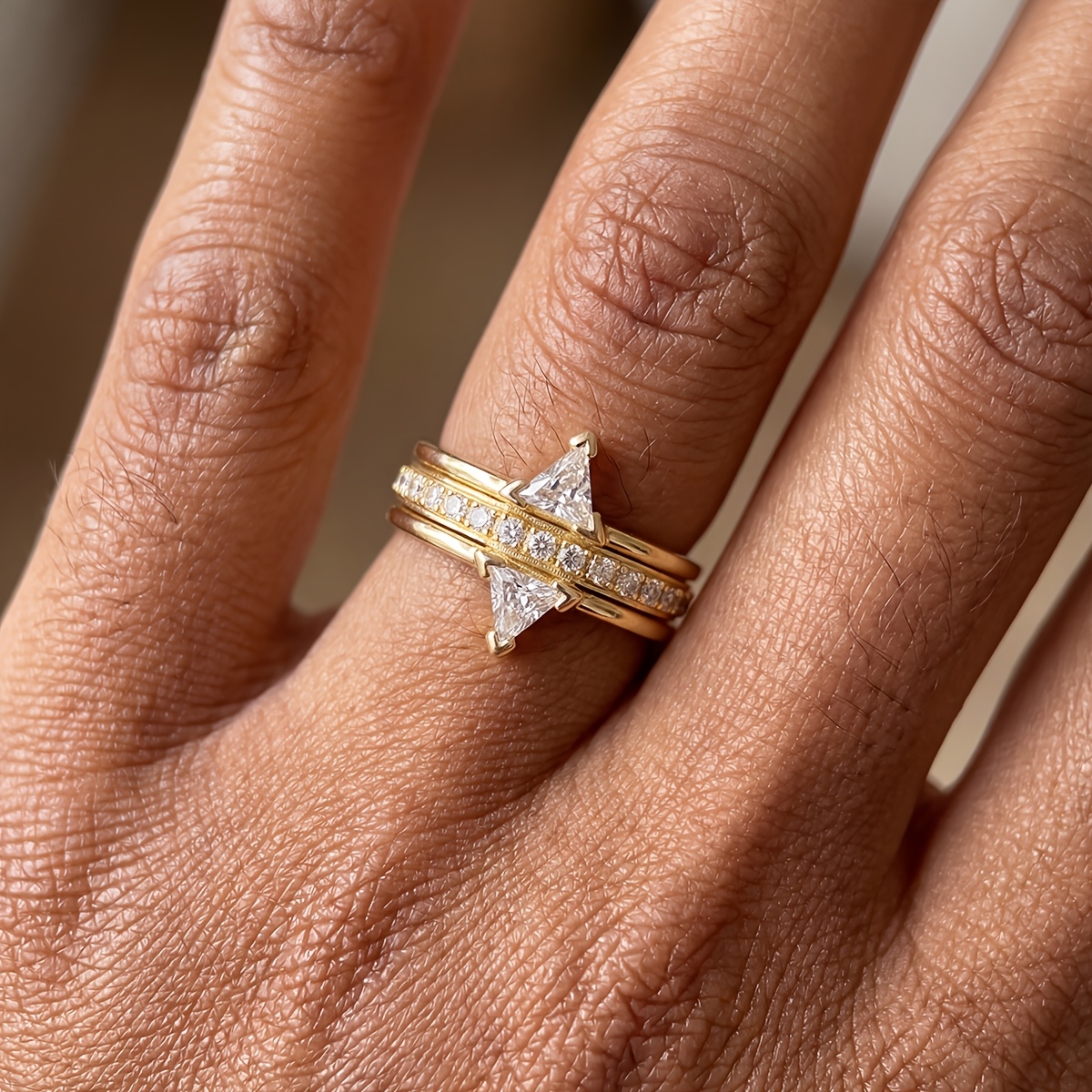 Women's Elegant Triangle-Shaped Decorative Ring for Special Occasions