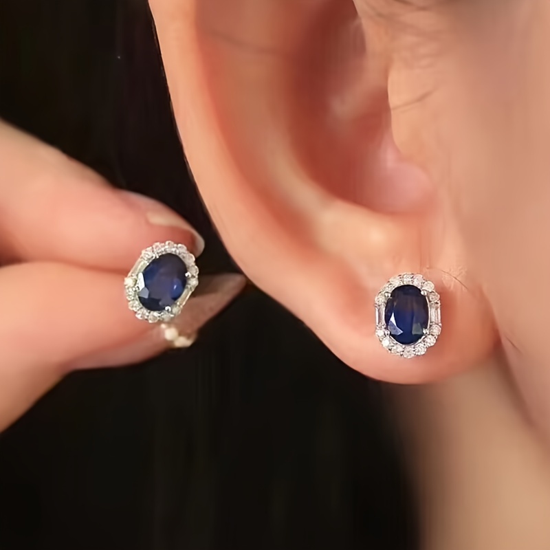 E-shop 2.4G Luxuriöse S925 Reines Silber Vier-Klauen Rechteckige Runde Blaue Geometrische Verlobungs-Geschenk Schmuck Ohrringe für Frauen