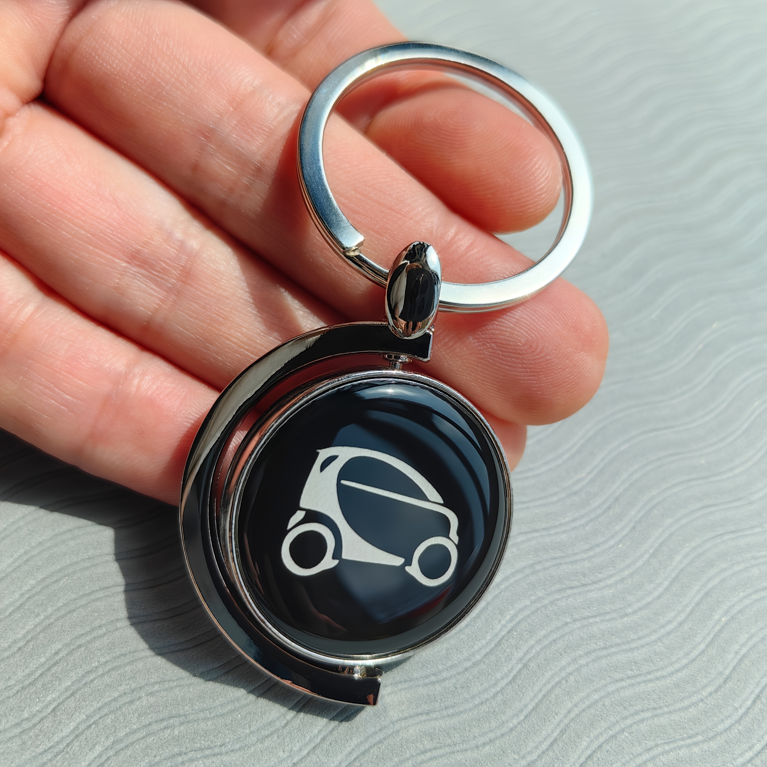 TEMU 1pc Double Sided Smart Car Keychain Metal Spinning Car Key Ring For Smart Forfour Car Logo Key Auto Accessory Gift