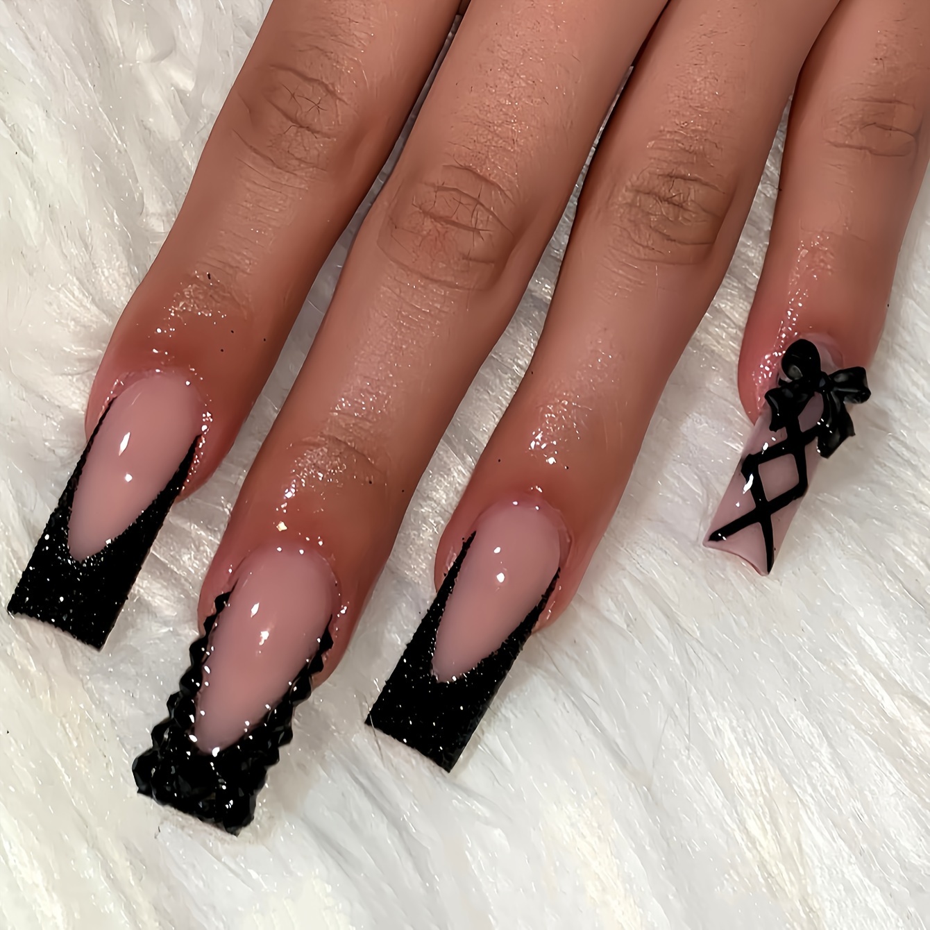 

Style 24pcs Black French Bow Sparkle Fake Nails Suitable For Women And Girls Including Nail File And Double-sided Glue