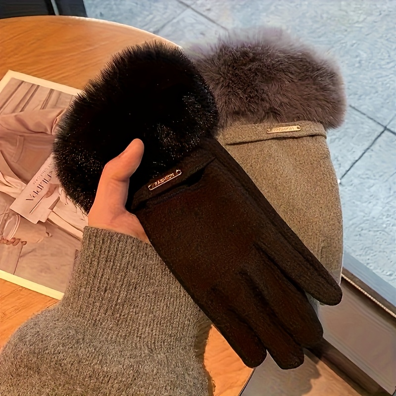 Light Luxury Metal Label Plush Faux Warm Gloves