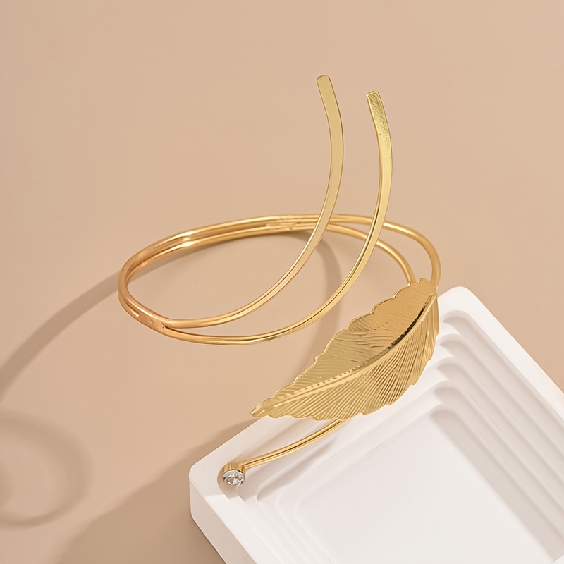 Exaggerated Geometric Hollow Openwork Leaf Bracelet