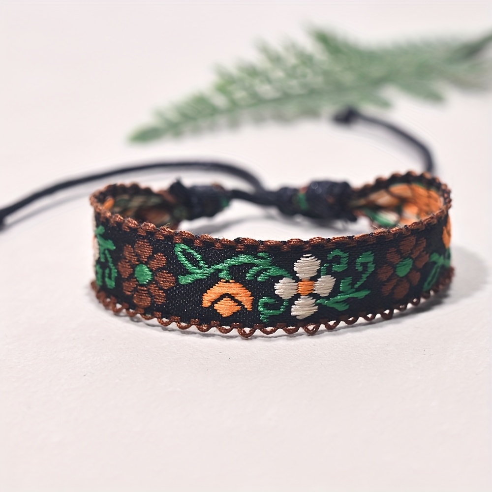 Latest Style Bohemian Vintage Handmade Woven Flower Bracelet Woven Bangle