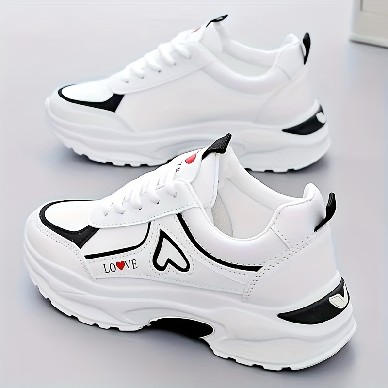 Image of Spring/autumn Women's Soft-soled Trendy Sneakers, Lightweight And Comfortable Fashionable Casual Shoes For Female Students, Outdoor Lace-up Heart Flat Shoes, Women Shoes