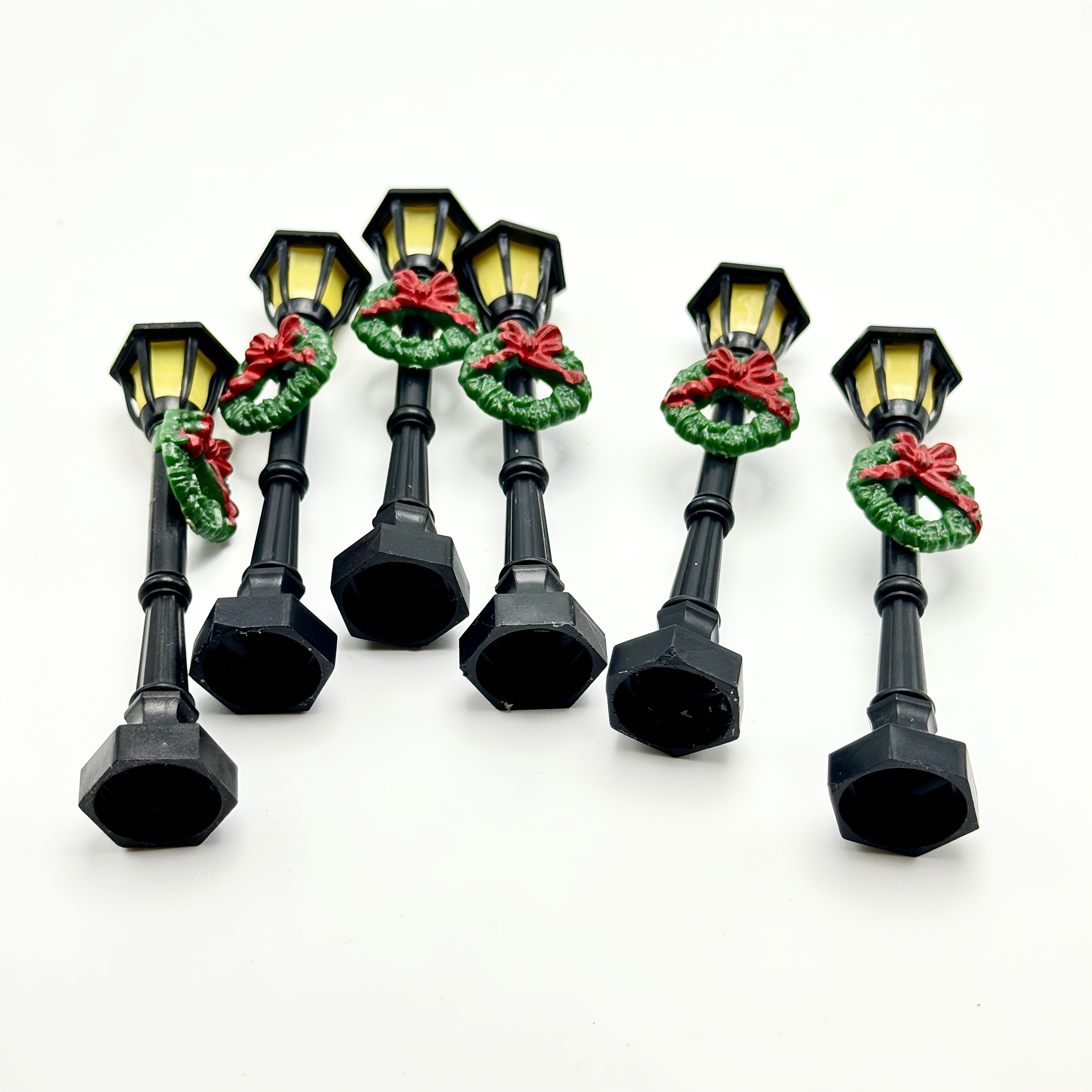 TEMU 6 pezzi Mini Lampione Natalizio in Miniatura con Festiva, Statuette Decorative Stagionali da , Plastica, Nessuna Elettricit� Richiesta Regali di