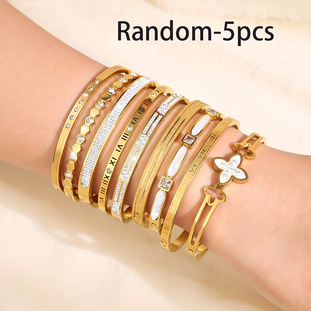 E-shop 5-teiliges elegantes, zufälliges Armband-Set. Es besteht aus Edelstahl, ist wasserbeständig und verfärbt sich nicht. Beschichtet, sorgt es auch