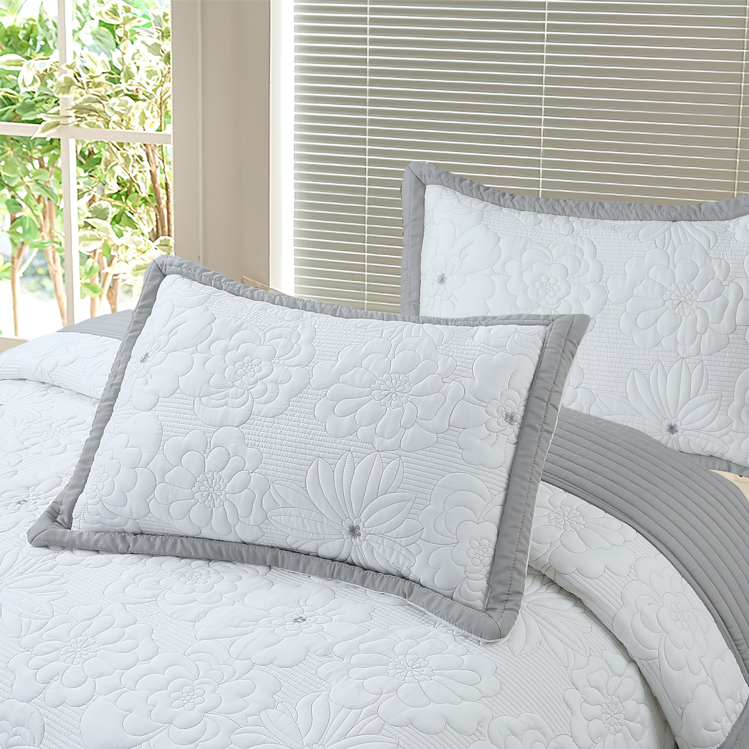 King Size 3pcs Embroidered Quilt Bedspread Set - 240X260Cm, Available in 4 Soft Pastel Shades (Light Blue/Beige/Soft Gray/Pink), Featuring a Quilted Pieced Border, Ideal for Master Or Guest Bedrooms And Home Decoration