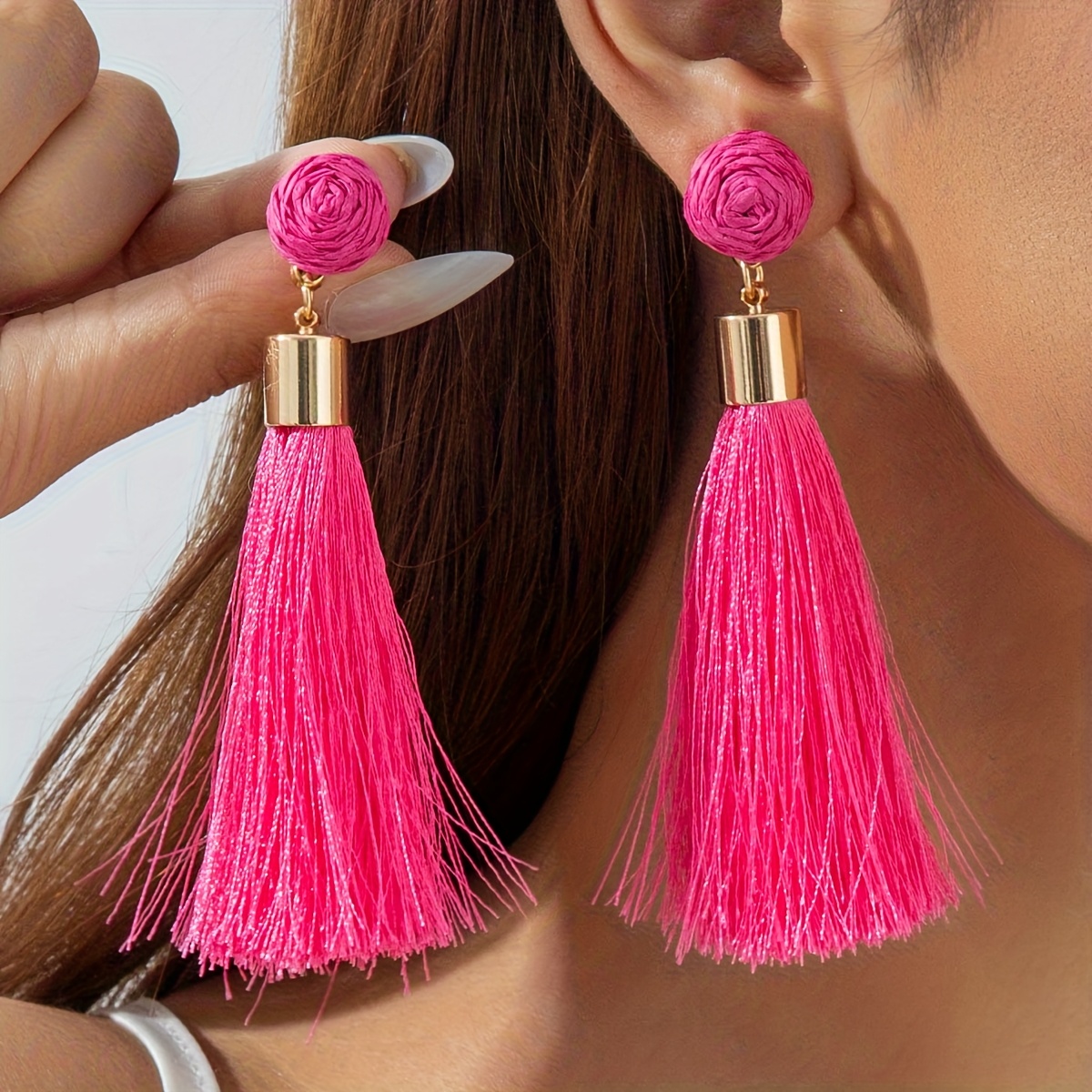 Image of 1 Pair Of Individual Fashion Polyester Tassel Pendant Stud Earrings Raffia Grass Woven Flower Dropping Style Earrings Suitable For Women' Gift For Autumn Winter New