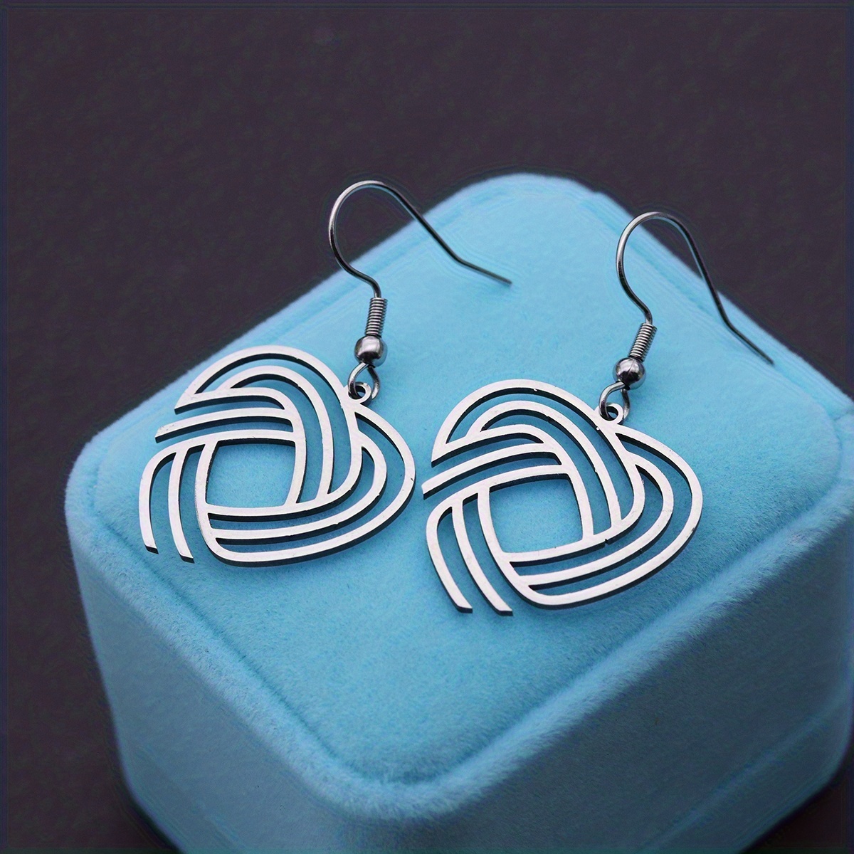 Women's Minimalist Multi-Layer Woven Swirl Heart Outline Hook Drop Earrings