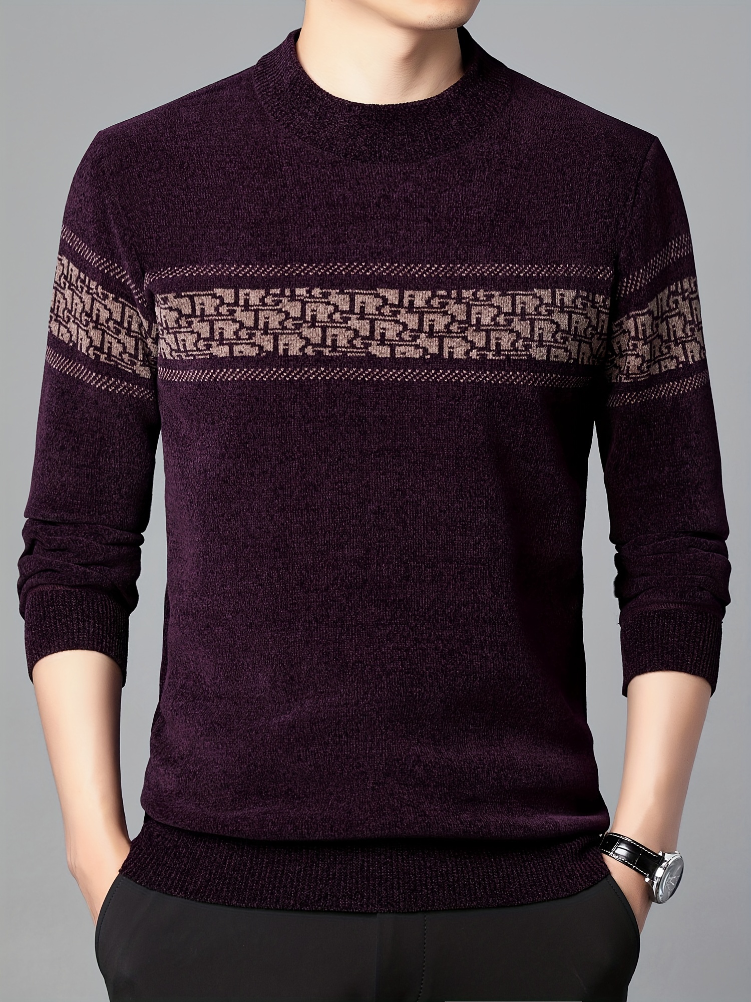 Pullover homme avec motif tricoté classique col rond
