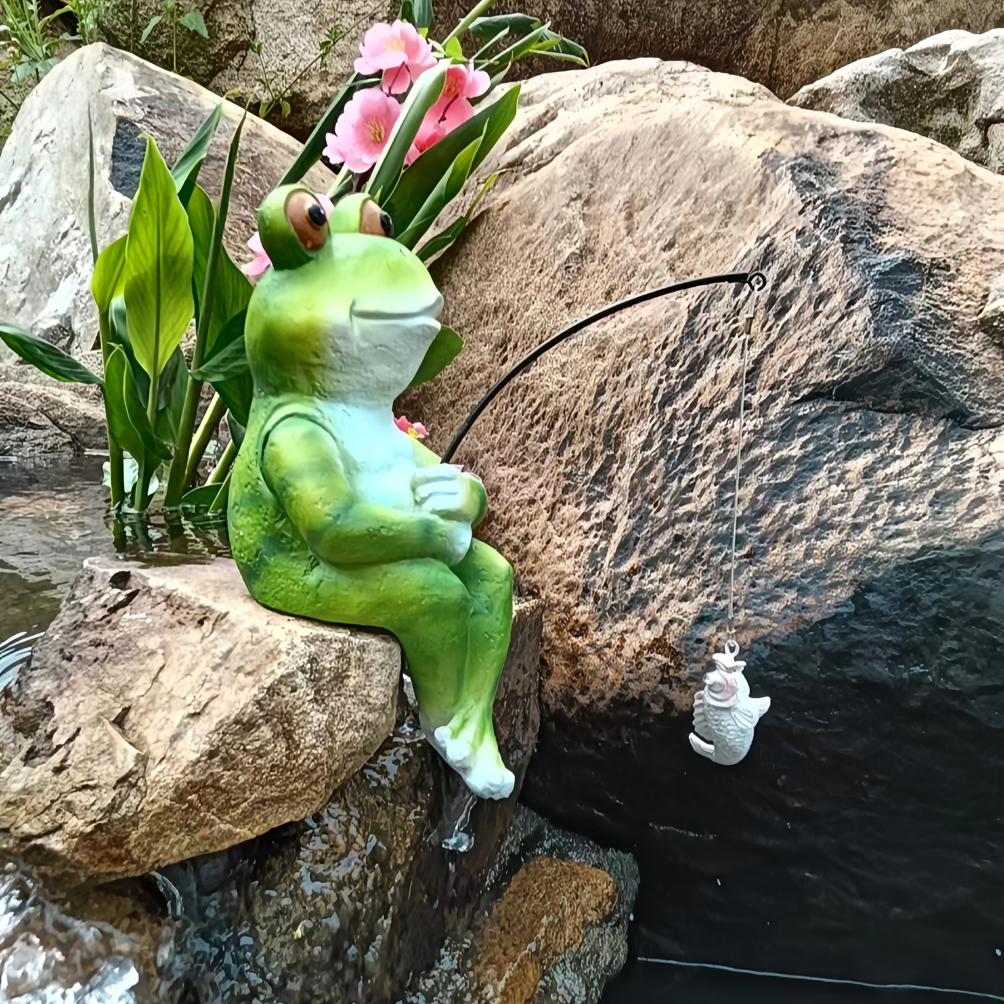 Gecko Statue Aus Kunstharz Für Draußen – Wetterfest, Handbemalt, Mit Schraublöchern Zur Befestigung