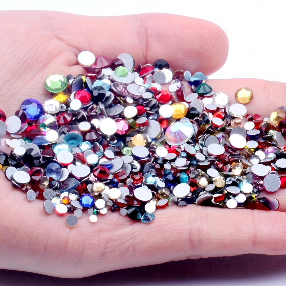 

Mélange de strass pour nail art, cristaux plats en verre multicolores, 10G assortis SS3-SS20, gemmes décoratives non parfumées pour les loisirs créatifs et la décoration des ongles.