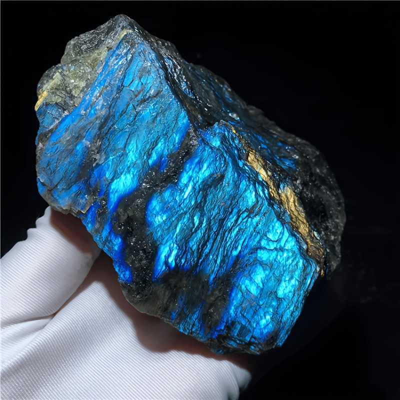  . natürliches  dorit-  – irisierendes mineral mit metallischem schimmer,   für  , tisch-mittelstück, feiertagsgeschenke, valentinstag, muttertag, unregelmäßige form zur präsentation des  -edelsteins