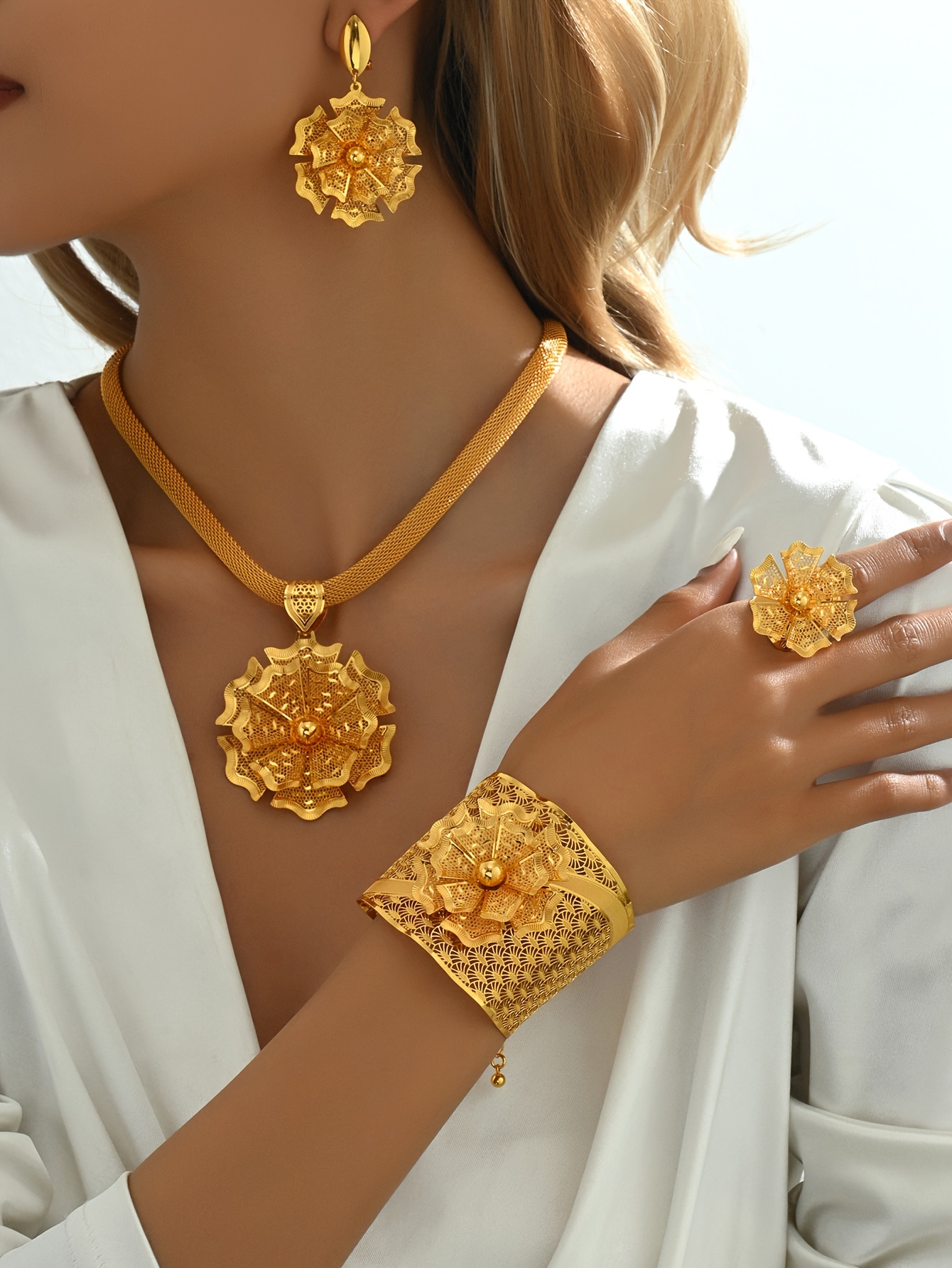 five piece   wedding accessories set with exquisite flowers bracelets rings earrings pendants and necklaces in exaggerated ethnic style golden jewelry set for banquet and vacation wear details 0