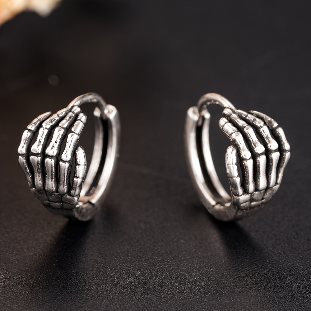 Image of Exquisite Unique Skull Claw Earrings For Women Daily Party Wear Gothic Earrings Daily Parties Halloween Retro Jewelry
