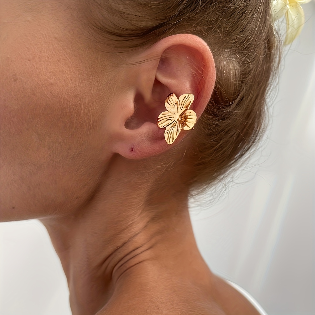 1pc Elegant Floral Ear Bone Clip - No Piercing Needed, Cute & Stylish , Durable Metal, Perfect For Daily Wear, Parties, And Special Occasions, Sophisticated Accessory, Secure Clip Attachment
