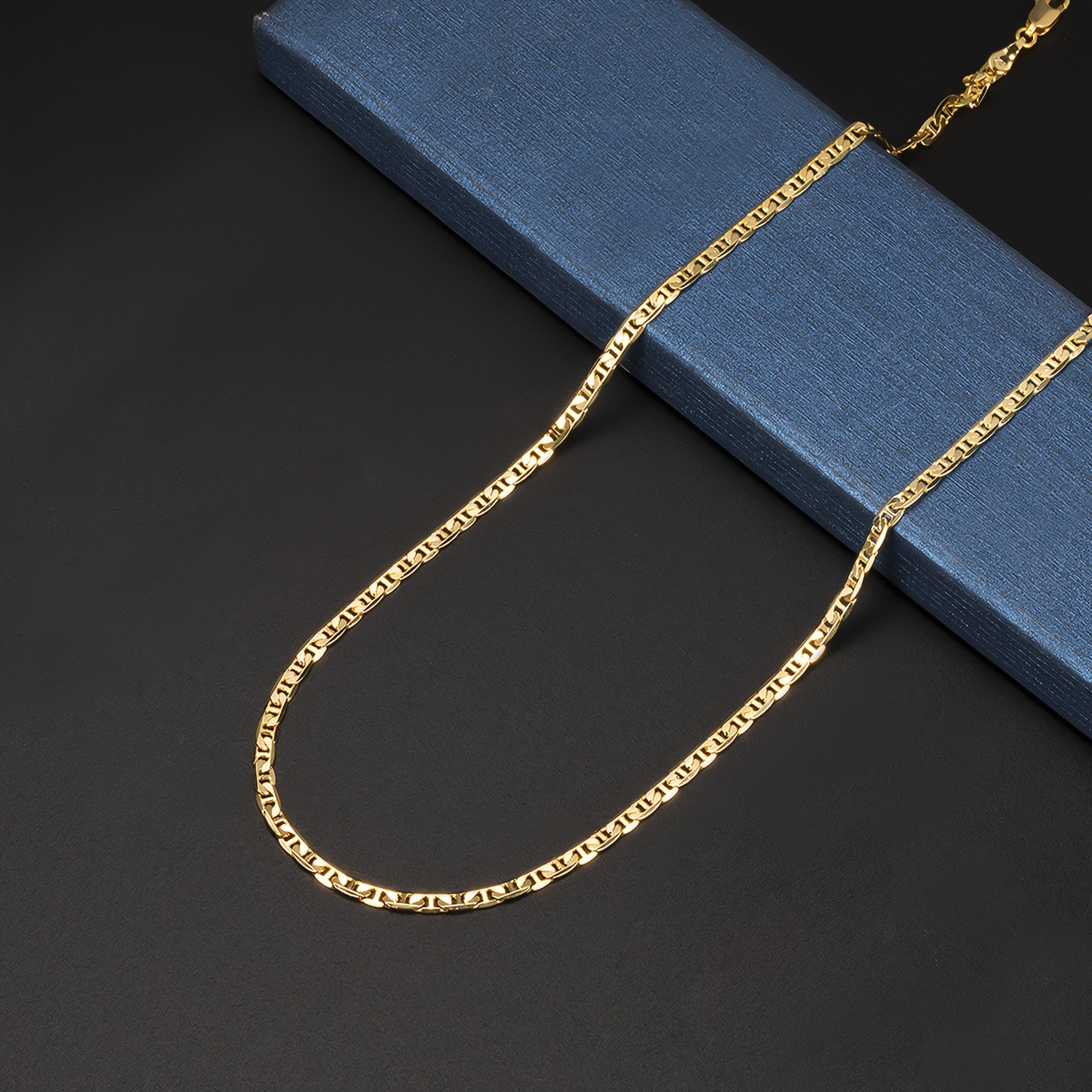 

Elegant 18k Golden-plated Lobster Clasp Necklace - Chic Clavicle Chain With Textured Design - Ideal For & Gifting, Birthdays, Holidays, And Anniversaries