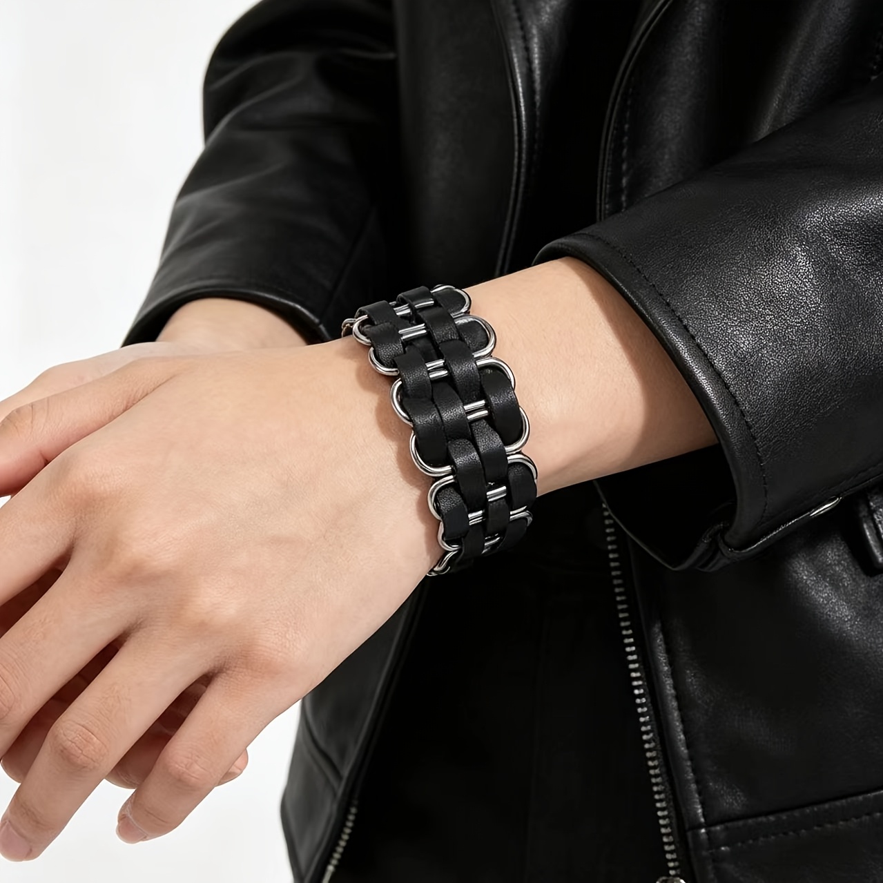Men's Exquisite Woven Metal Ring Bracelet