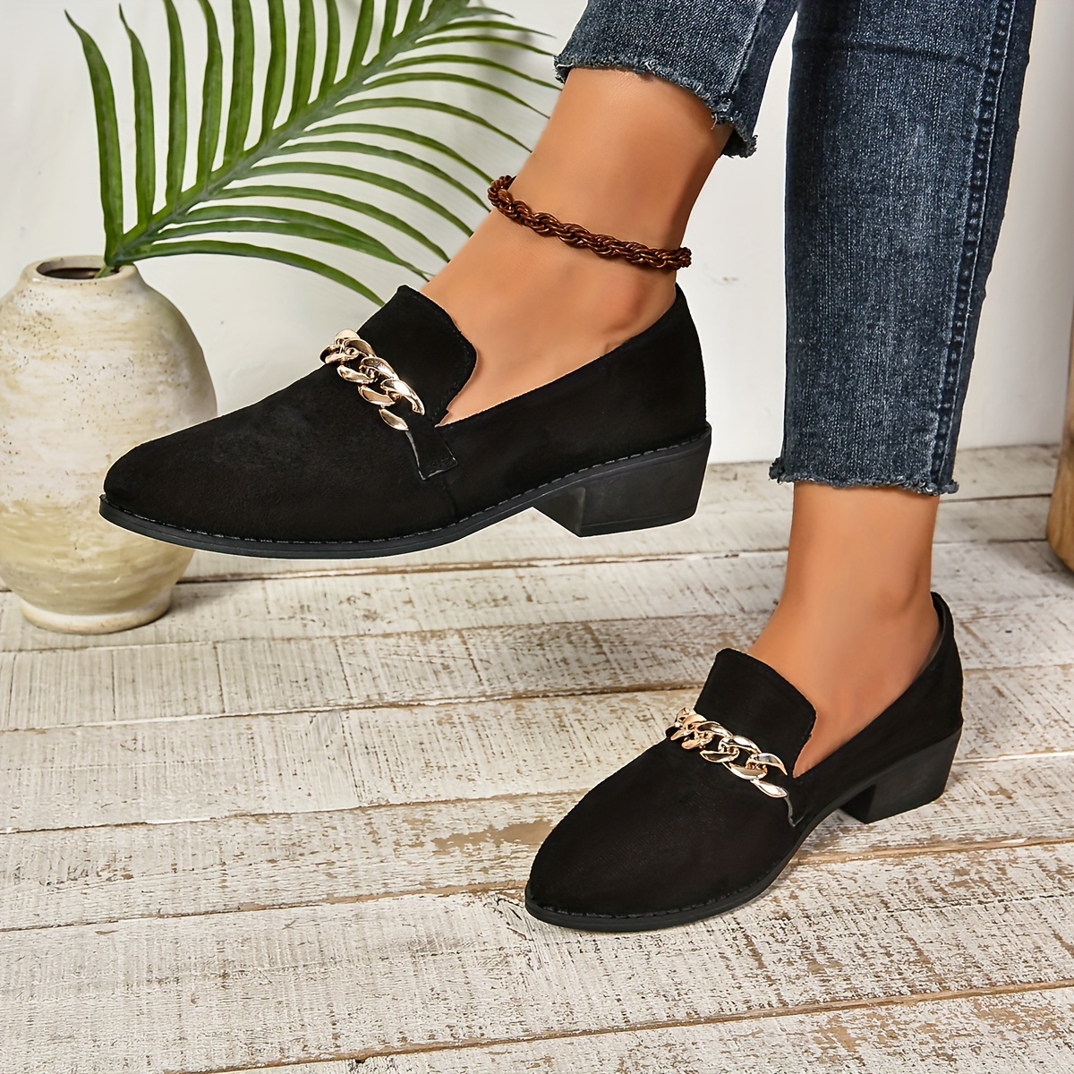 

Elegant Plus-size Women's Loafers With Chain Detail - Versatile, Lightweight & Comfortable Slip-on Shoes For All Seasons
