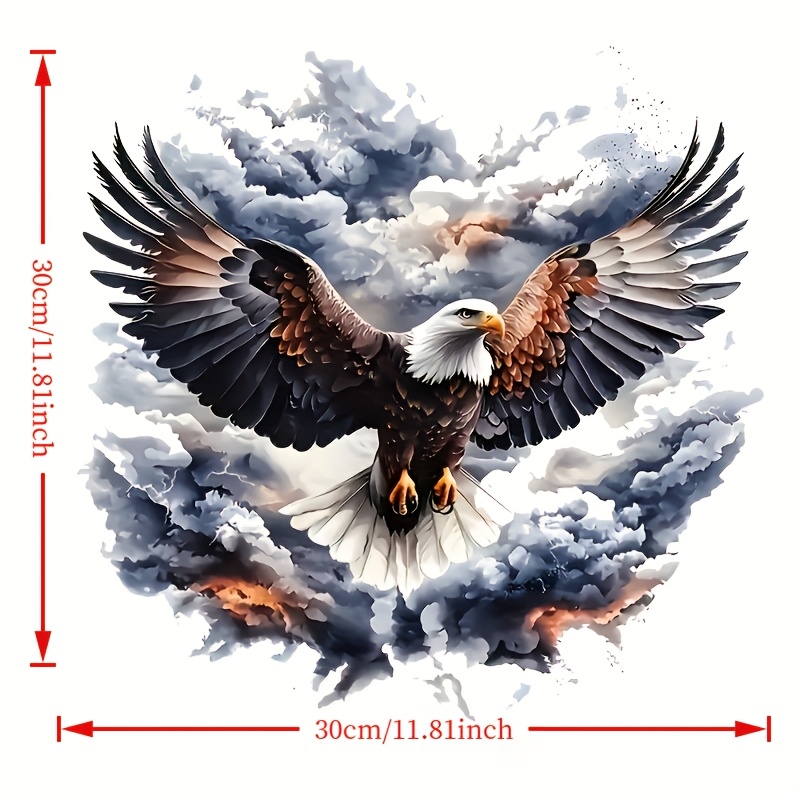 E-shop stilvoller Aufkleber aus Glasfolie mit schwebendem Adler- Wolkenmuster, majestätischer Weißkopfseeadler mit ausgebreiteten Flügeln, dominanter