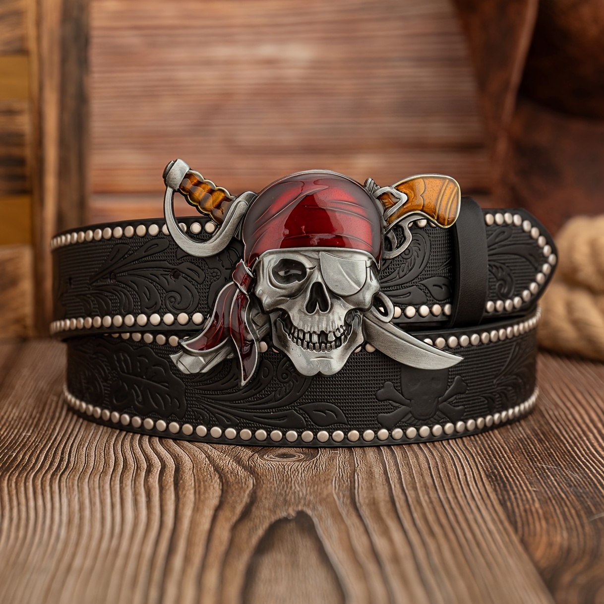 E-shop Oil Piraten Augenbinde Totenkopf Schnalle Retro Mode Totenkopf PU Geprägte Nietengürtel Unisex Gürtel