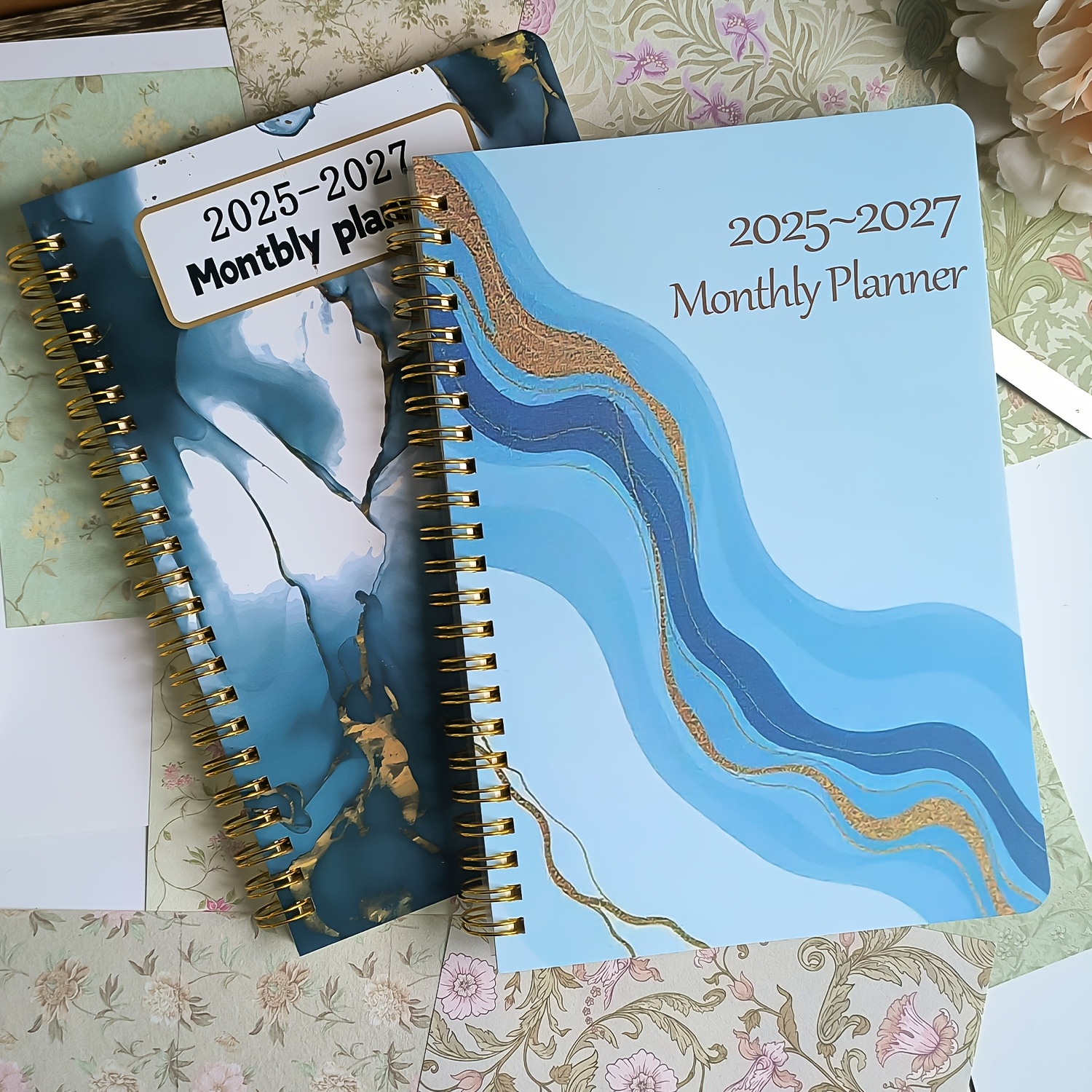 

3-year Monthly Planner 2025-2027, Daily & Roll, Paper Cover, English Language, Journal