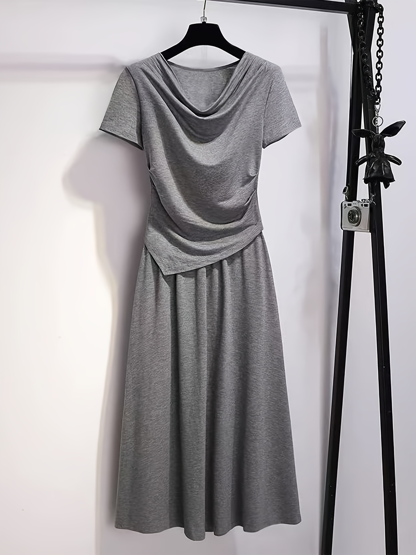 ワンピース theredthread S oval pleats dress grey ワンピース theredthread S oval pleats dress grey