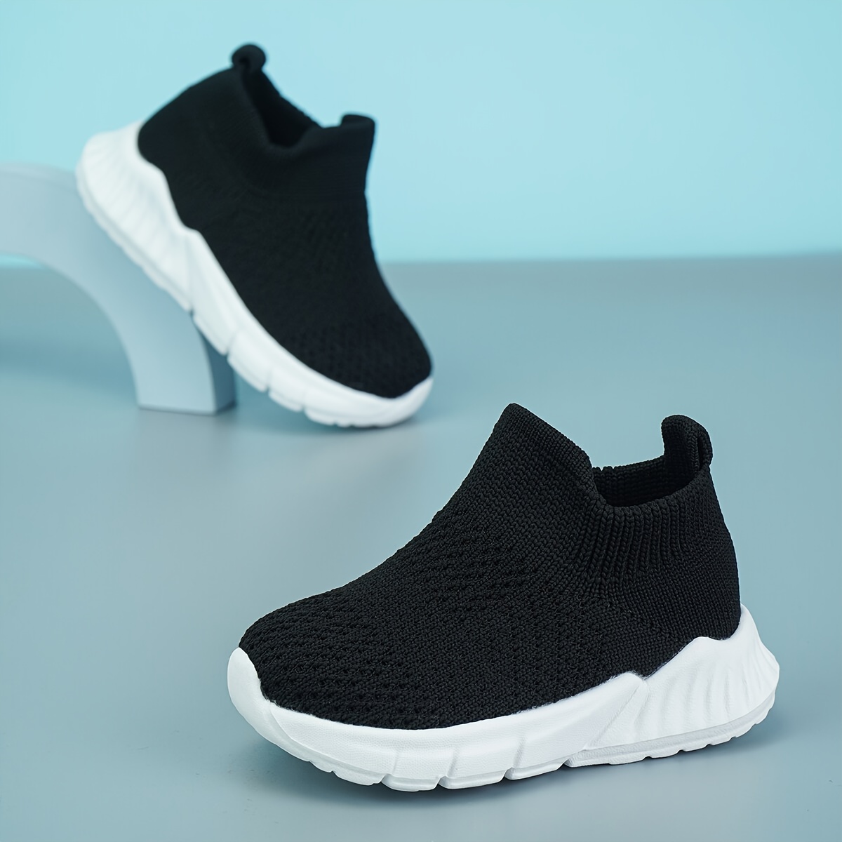 Once EVA super soft, super light, super fashionable leisure sports shoes