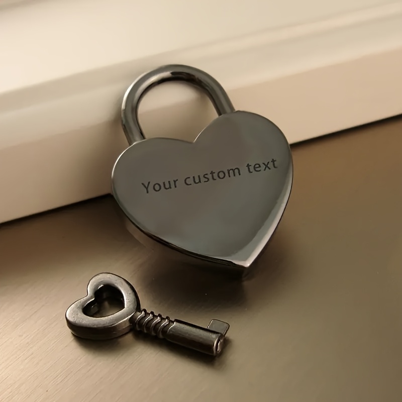 [customized] 1pc Personalized Engraved Heart Lock And Key, Customize Name And Date, High-quality Metal Couple Gift, Travel Bridge , Valentine's Day Gift, Anniversary Lock, Durable For Him/her