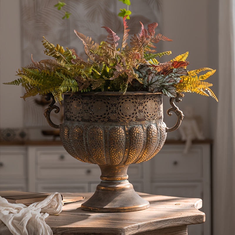 

Vintage Roman Metal Flower Vase - Elegant European-inspired Decor For Home, Weddings, And Coffee Shops