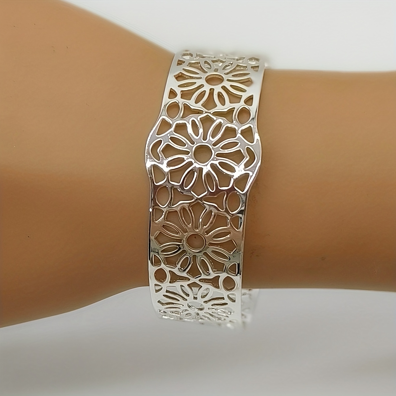 Vintage Geometric Floral Open Bangle Bracelet, Women's Fashion