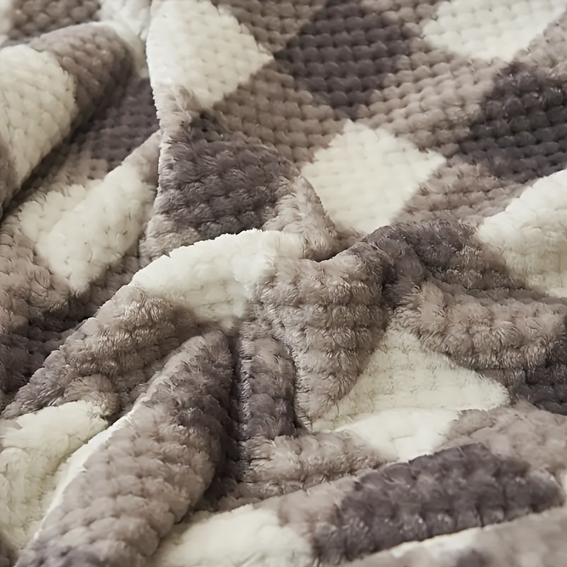 cozy plaid fleece throw blanket soft machine washable black white striped design     for bed sofa or   4 sizes       checkered pattern luxurious textured Product details 8