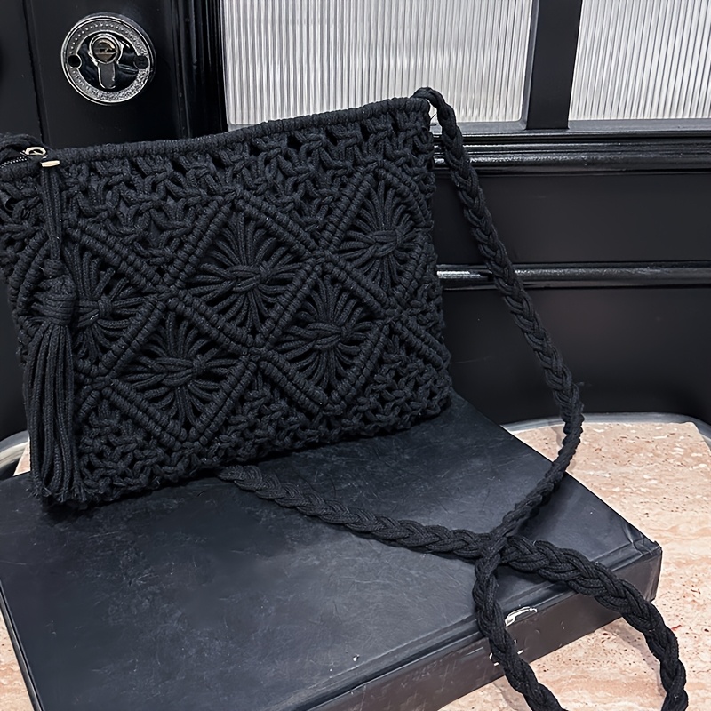 Image of Women's Bohemian Style Shoulder Bag - Lightweight Summer Beach Clutch, Tassel Detail Body Purse, Zipper Closure, Lining, Khaki/white/black Geometric Pattern, Perfect For Travel And Casual , Beach Bag