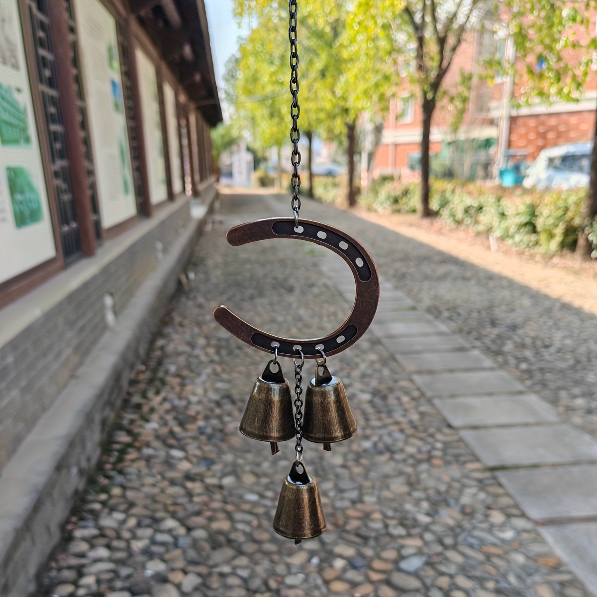 TEMU 1 Horseshoe Wind Chime With Decorative Chain, Iron Craft Bell For Outdoor Garden Decoration - Adds Soothing Sound To Balcony And Courtyard, Home Décor