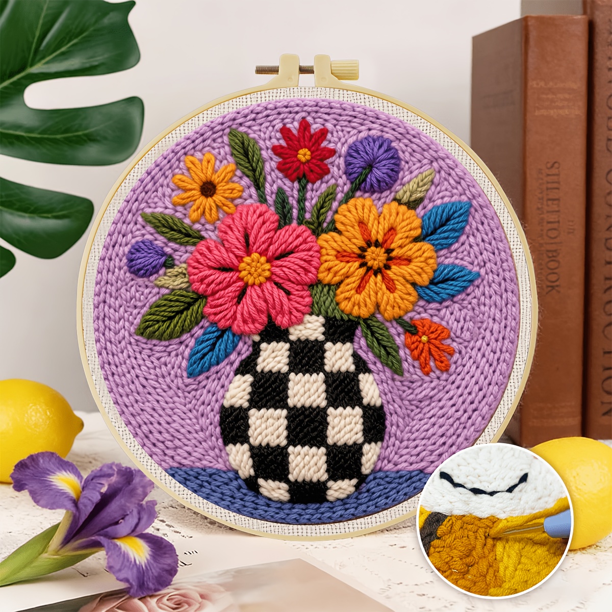 TEMU 1 Set 2d Adult Beginner Punch Needle Embroidery Kit, 20 X 20cm / 7.8 X 7.8in, Black And White Vase With Flowers Theme, Complete Hand Embroidery