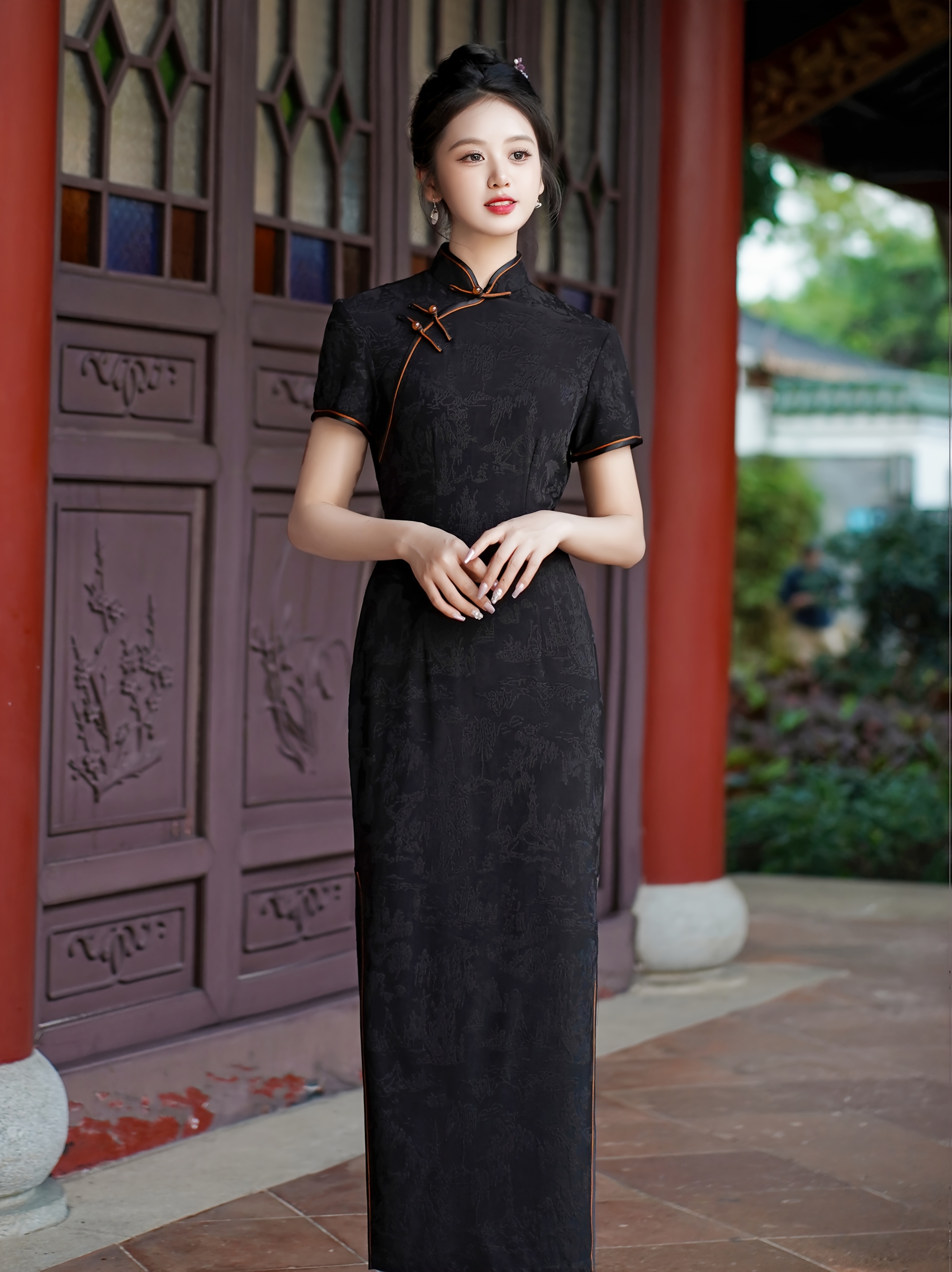 black chrome hearts dress Custom make available, Traditional Chinese dress, embroidered Cheongsam, Chinese qipao, Black gold color wedding qipao, minimalist Design S