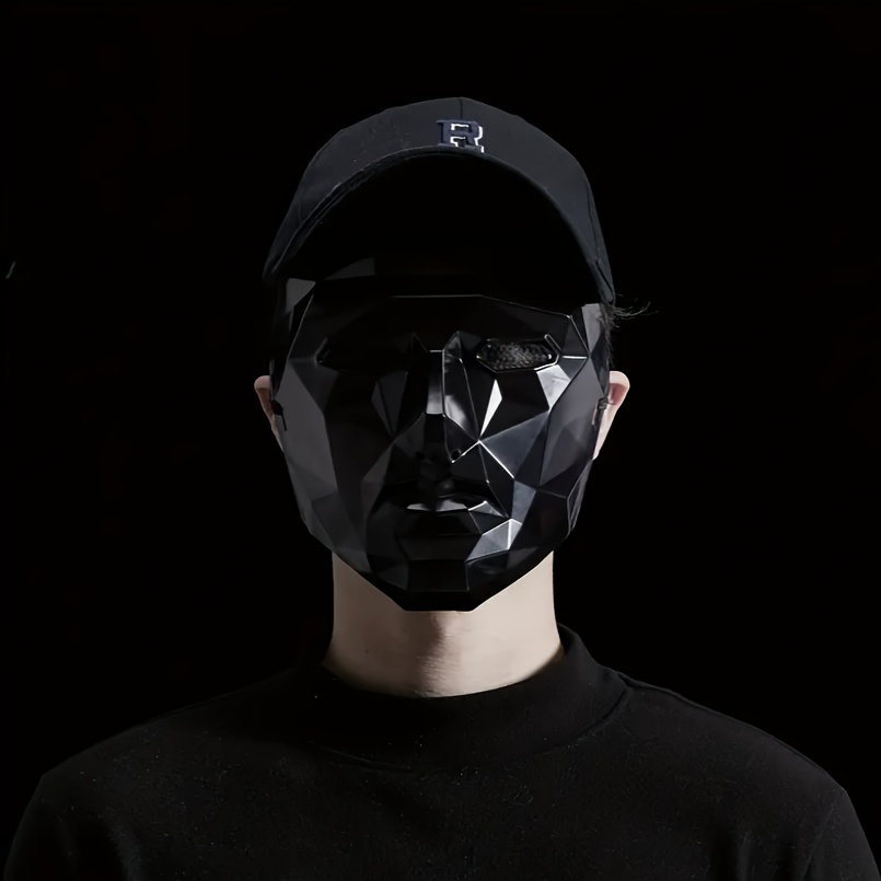 Fashion Black Mechanical Mask, Boss Helmet for Halloween, with Adjustable Shoulder Straps, Made of Thickened PVC Material, Lightweight and Versatile, Suitable for Holiday Atmosphere Gift Mask